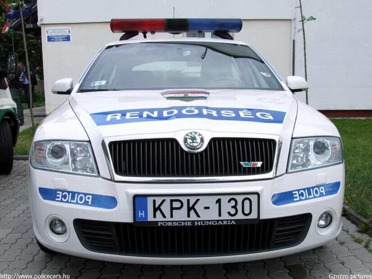 Skoda Octavia II RS, fotó: Gzozzo pictures
Keywords: rendőrautó rendőrség rendőr magyar Magyarország KPK-130 Hungary hungarian police policecar