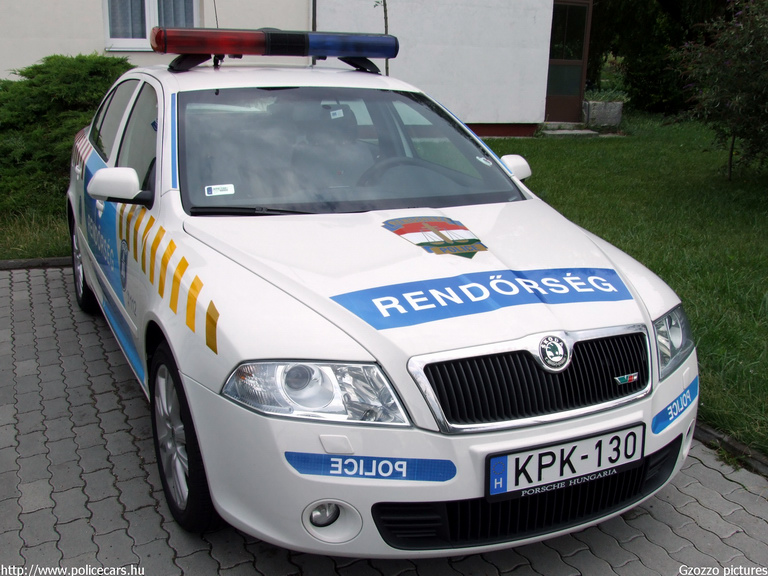 Skoda Octavia II RS, fotó: Gzozzo pictures
Keywords: rendőrautó rendőrség rendőr magyar Magyarország KPK-130 Hungary hungarian police policecar
