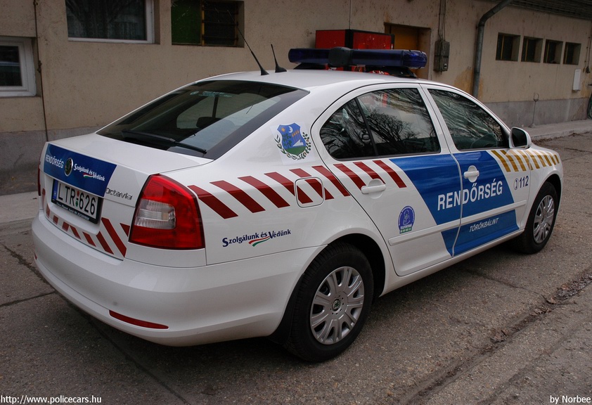 Skoda Octavia II, Törökbálint, fotó: Norbee
Keywords: rendőr rendőrautó rendőrség magyar Magyarország LTR-626 Hungary hungarian police policecar