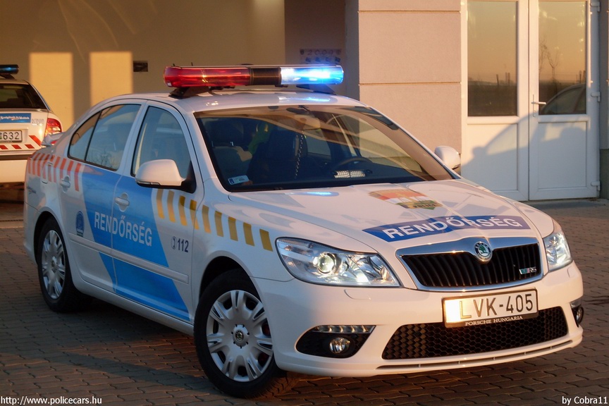Skoda Octavia II RS, fotó: Cobra11
Keywords: rendőrség rendőr rendőrautó magyar Magyarország LVK-405 Hungary hungarian police policecar