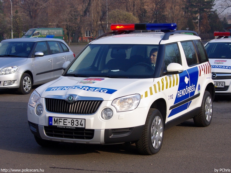 Skoda Yeti, fotó: PChris
Keywords: rendőr rendőrautó rendőrség magyar Magyarország MFE-834 Hungary hungarian police policecar