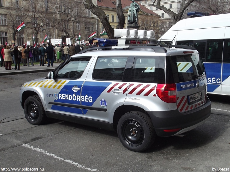 Skoda Yeti, fotó: Bbazsa
Keywords: rendőr rendőrautó rendőrség magyar Magyarország MHB-476 Hungary hungarian police policecar