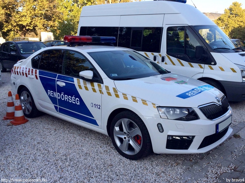 Skoda Octavia III RS, fotó: bravo4
Keywords: rendőr rendőrautó rendőrség magyar Magyarország Hungary hungarian police policecar