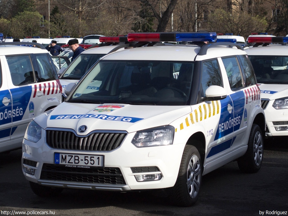 Skoda Yeti 2.0 CR TDI 4x4, fotó: Rodriguez
Keywords: rendőr rendőrautó rendőrség magyar Magyarország MZB-551 Hungary hungarian police policecar