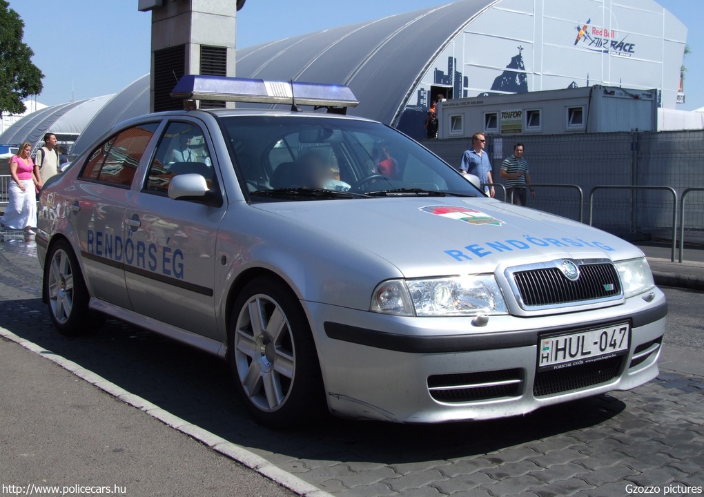 Skoda Octavia RS, fotó: Gzozzo pictures
Keywords: rendőr rendőrautó rendőrség magyar Magyarország HUL-047 Hungary hungarian police policecar