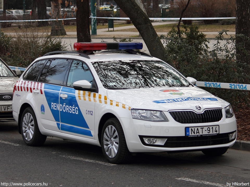 Skoda Octavia III Combi 1.4 TSI, fotó: HNorbert
Keywords: rendőr rendőrautó rendőrség magyar Magyarország NAT-914 Hungary hungarian police policecar