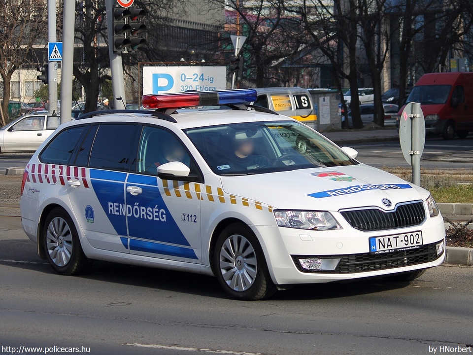 Skoda Octavia III Combi 1.4 TSI, fotó: HNorbert
Keywords: rendőr rendőrautó rendőrség magyar Magyarország NAT-902 Hungary hungarian police policecar