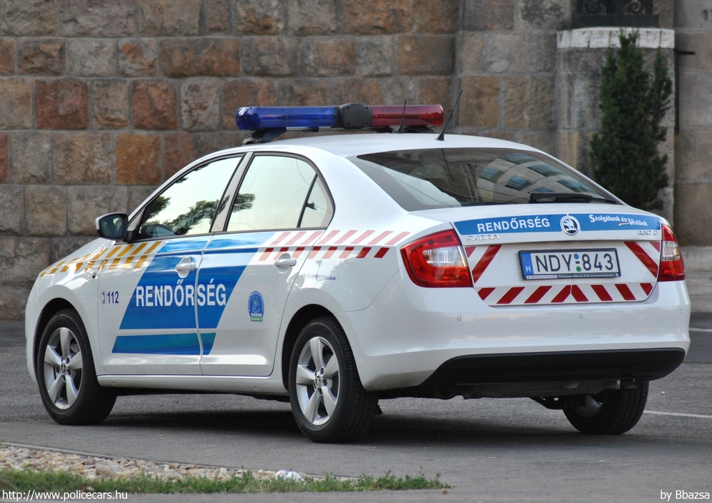 Skoda Rapid, fotó: Bbazsa
Keywords: rendőr rendőrautó rendőrség magyar Magyarország Hungary hungarian police policecar ndy-843