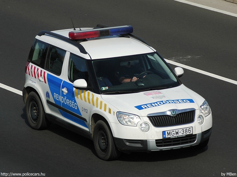 Skoda Yeti, fotó: MBen
Keywords: rendőr rendőrautó rendőrség magyar Magyarország Hungary hungarian police policecar mgw-386
