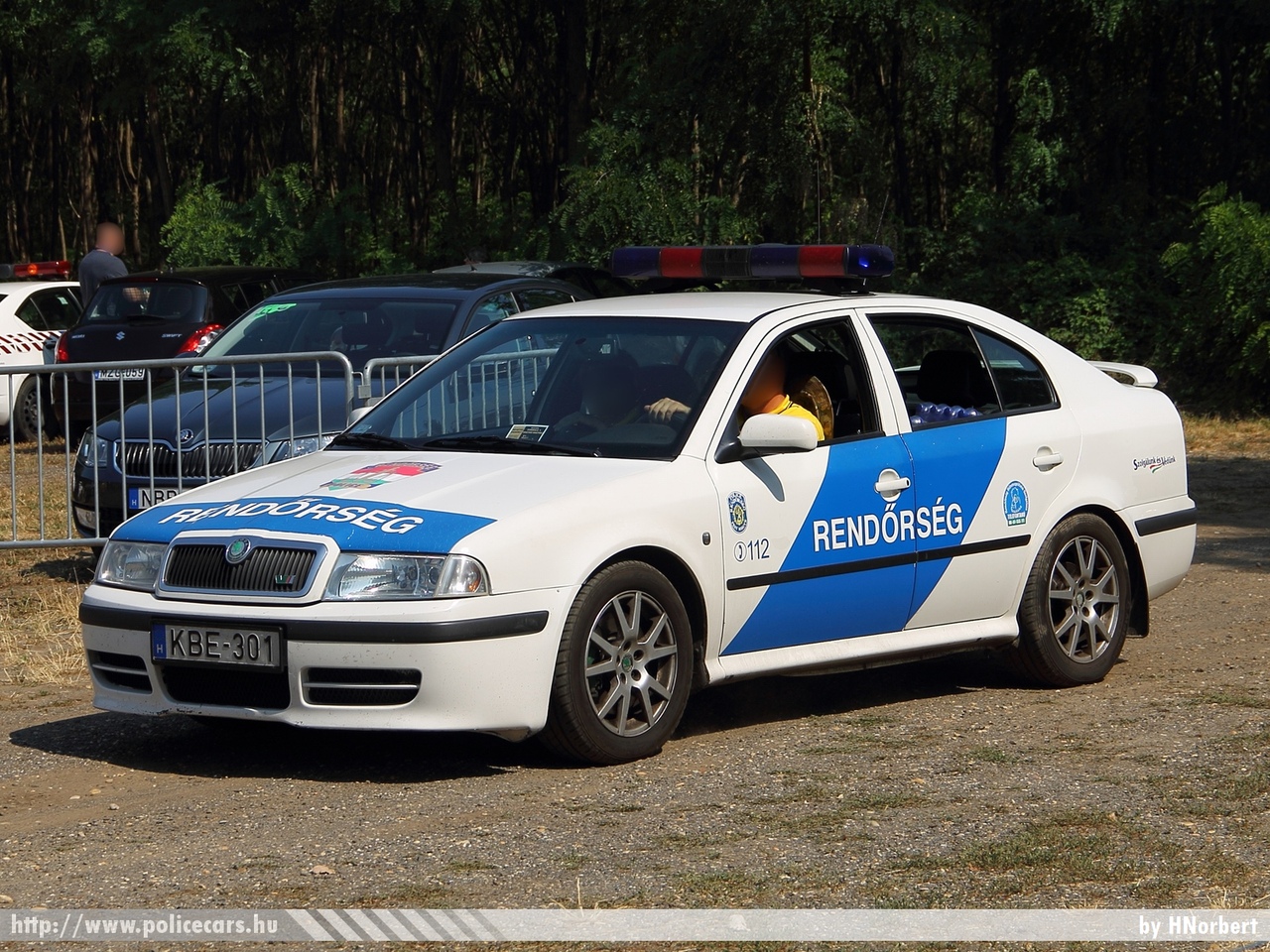 Skoda Octavia RS, fotó: HNorbert
Keywords: rendőr rendőrautó rendőrség magyar Magyarország hungarian Hungary police policecar KBE-301
