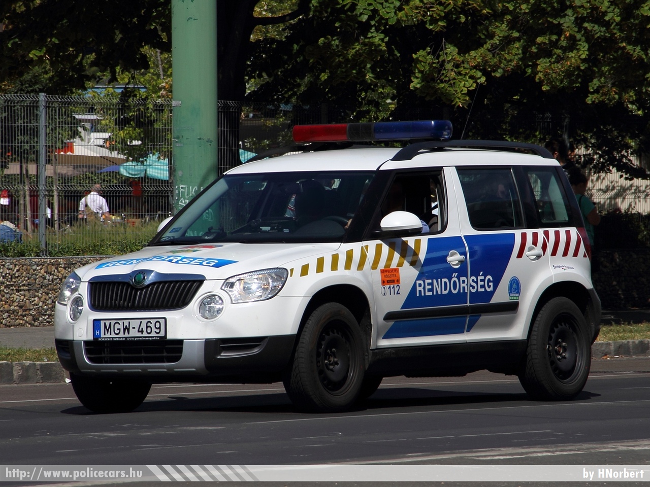 Skoda Yeti, fotó: HNorbert
Keywords: rendőr rendőrautó rendőrség magyar Magyarország hungarian Hungary police policecar MGW-469