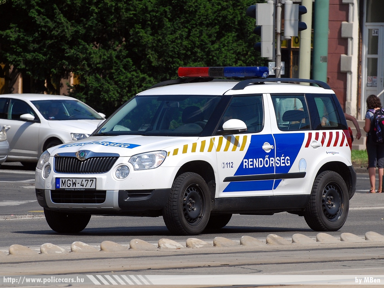 Skoda Yeti, fotó: MBen
Keywords: rendőr rendőrautó rendőrség magyar Magyarország hungarian Hungary police policecar MGW-477