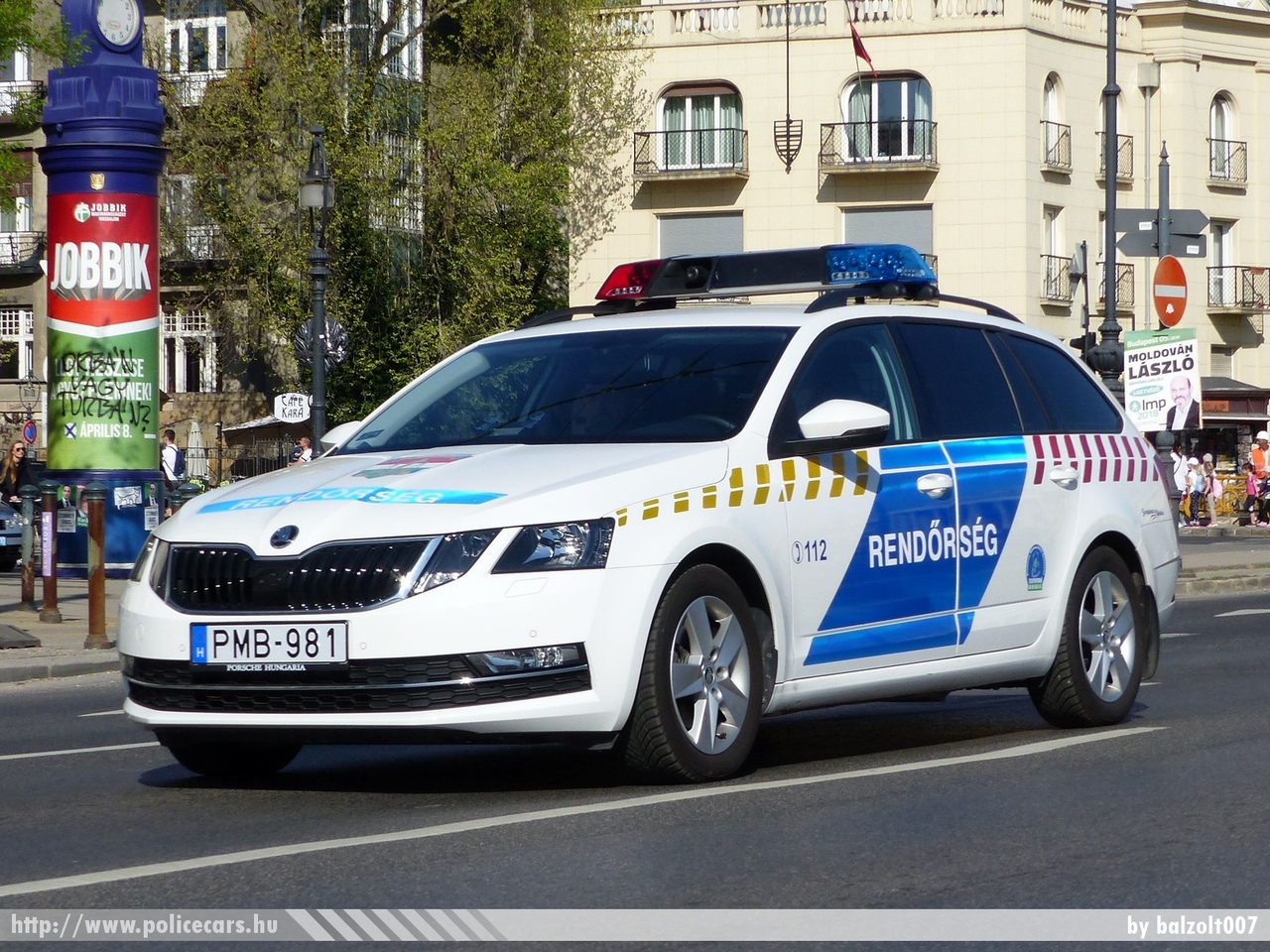 Skoda Octavia III Combi facelift, fotó: balzolt007
Keywords: rendőr rendőrautó rendőrség magyar Magyarország hungarian Hungary police policecar PMB-981