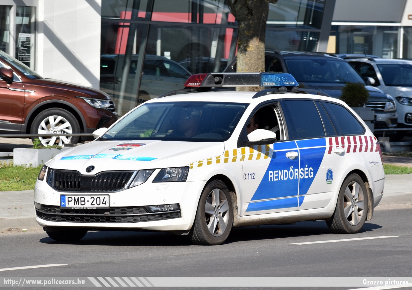 Skoda Octavia III Combi facelift, fotó: Gzozzo pictures
Keywords: rendőr rendőrautó rendőrség magyar Magyarország hungarian Hungary police policecar PMB-204