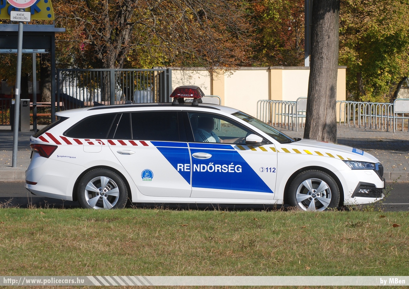 Skoda Octavia IV, fotó: MBen
Keywords: rendőr rendőrautó rendőrség magyar Magyarország hungarian Hungary police policecar SZK-