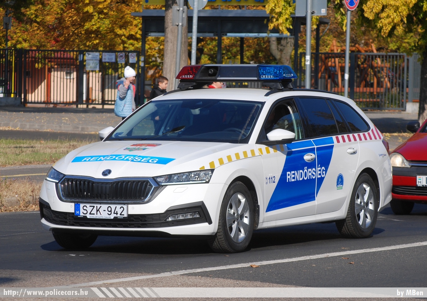 Skoda Octavia IV, fotó: MBen
Keywords: rendőr rendőrautó rendőrség magyar Magyarország hungarian Hungary police policecar SZK-942