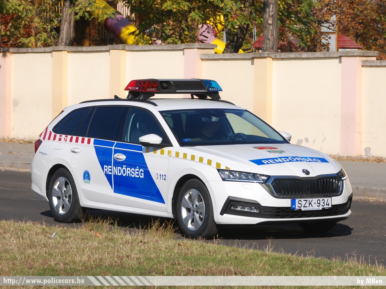 Skoda Octavia IV, fotó: MBen
Keywords: rendőr rendőrautó rendőrség magyar Magyarország hungarian Hungary police policecar SZK-934