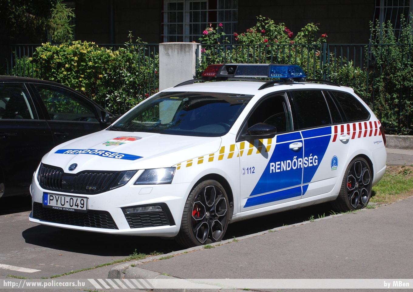 Skoda Octavia III RS Combi facelift, fotó: MBen
Keywords: rendőr rendőrautó rendőrség magyar Magyarország hungarian Hungary police policecar PYU-049