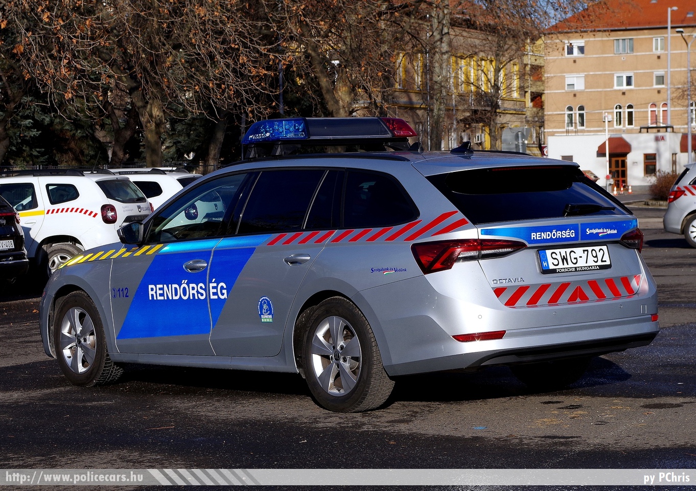 Skoda Octavia IV, fotó: PChris
Keywords: rendőr rendőrautó rendőrség magyar Magyarország hungarian Hungary police policecar SWG-792