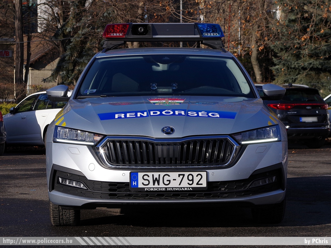 Skoda Octavia IV, fotó: PChris
Keywords: rendőr rendőrautó rendőrség magyar Magyarország hungarian Hungary police policecar SWG-792