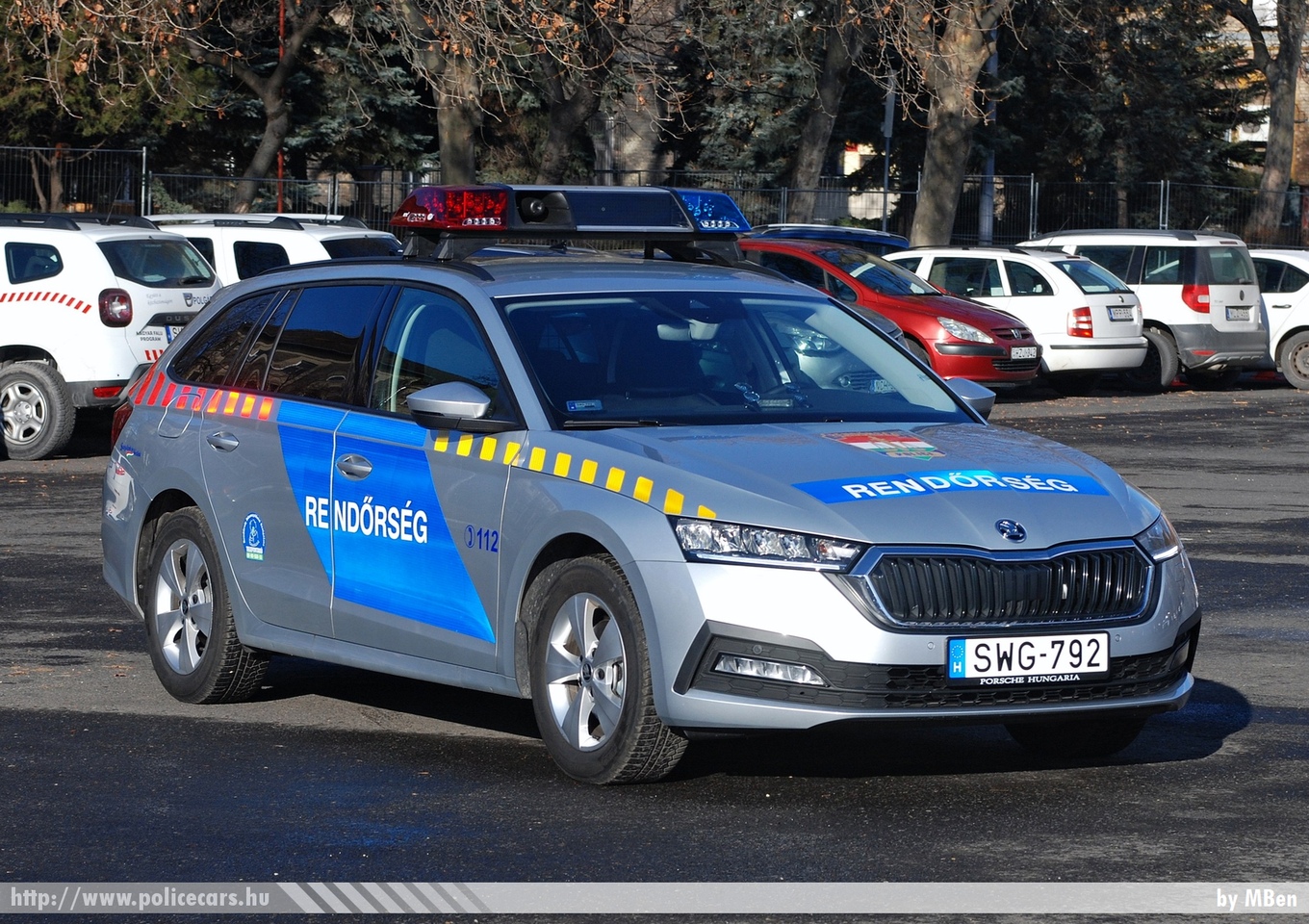 Skoda Octavia IV, fotó: MBen
Keywords: rendőr rendőrautó rendőrség magyar Magyarország hungarian Hungary police policecar SWG-792
