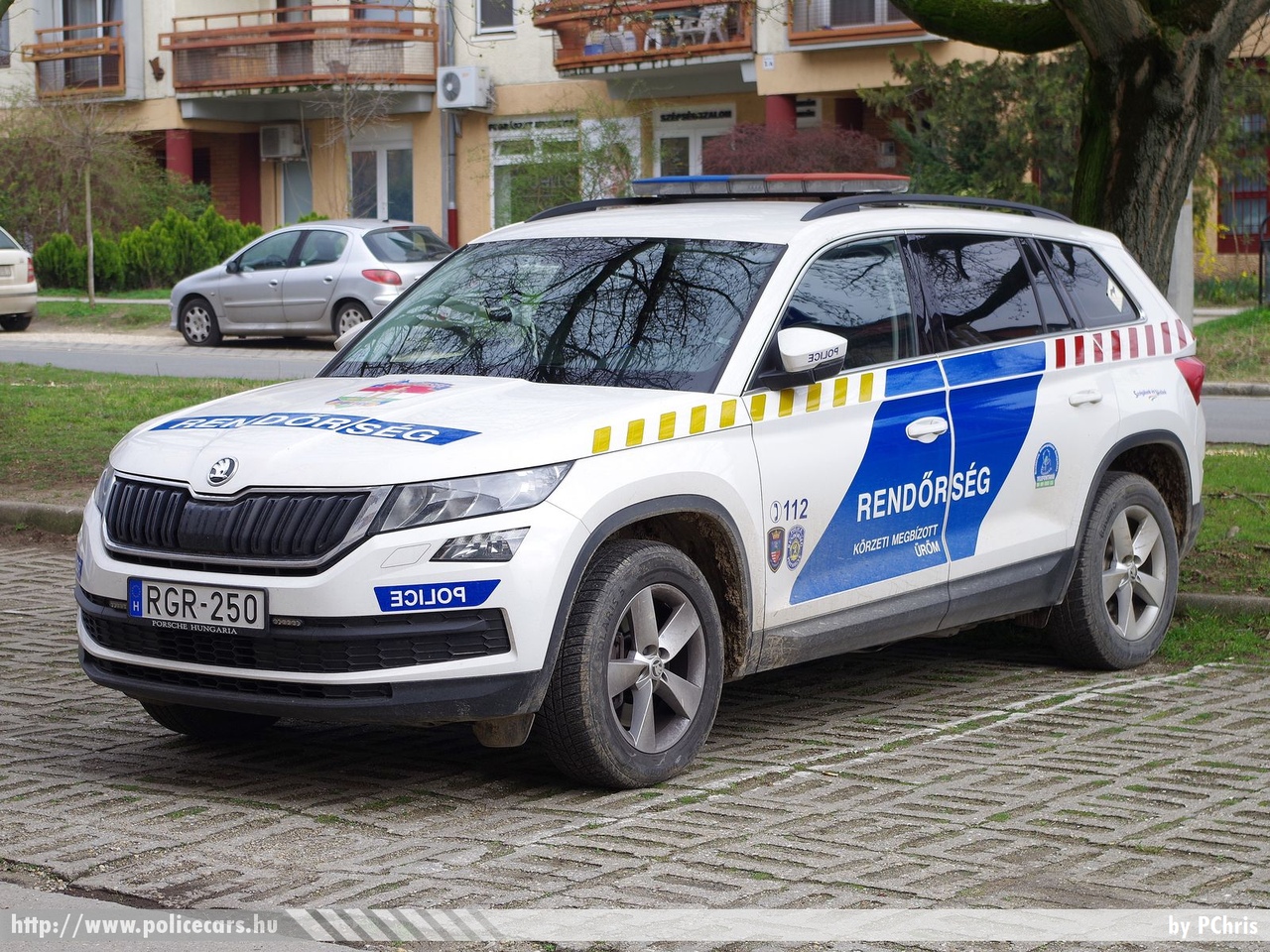 Skoda Kodiaq 4x4, fotó: PChris
Keywords: rendőr rendőrautó rendőrség magyar Magyarország hungarian Hungary police policecar RGR-250