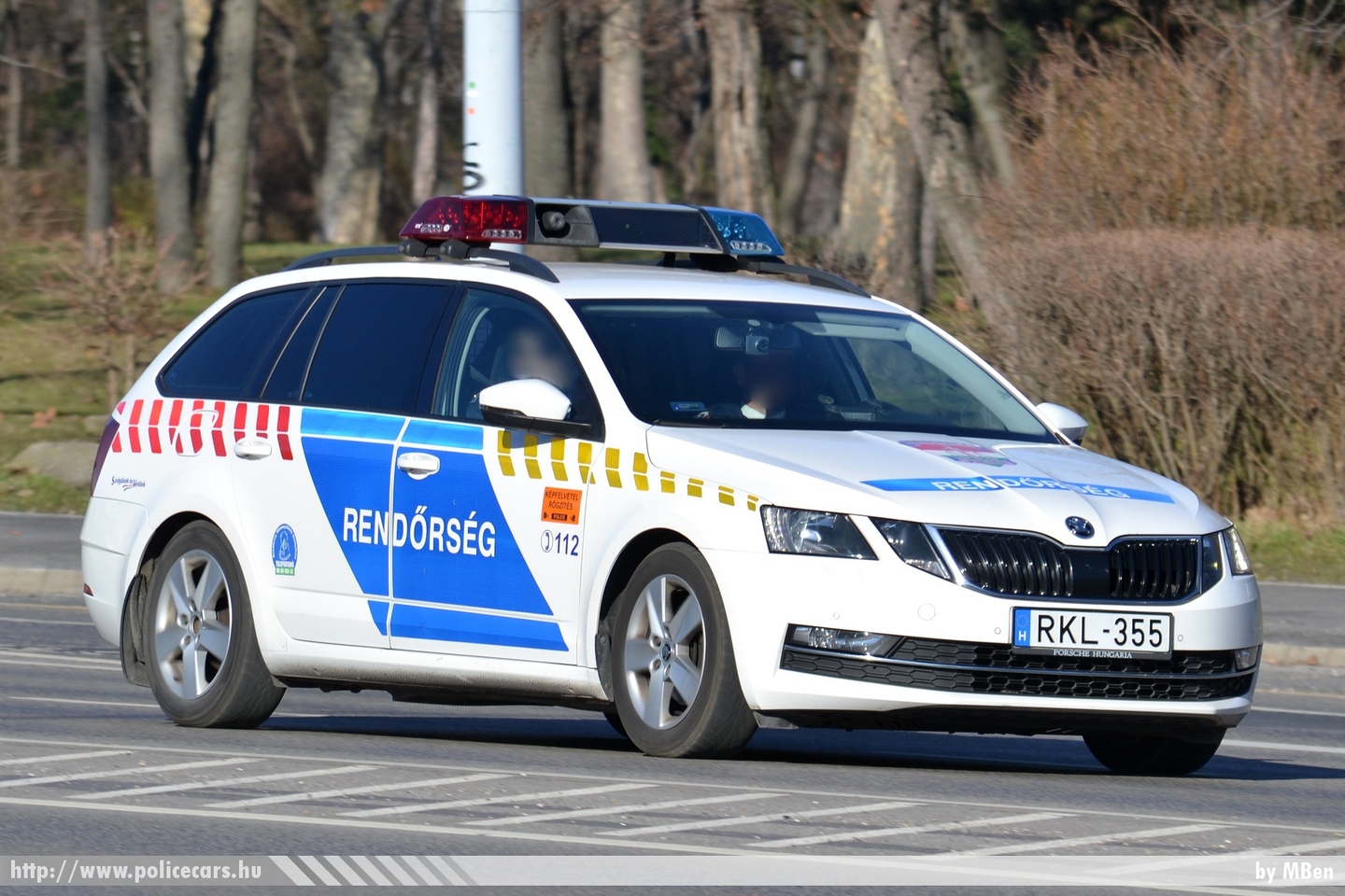 Skoda Octavia III Combi facelift, fotó: MBen
Keywords: rendőr rendőrautó rendőrség magyar Magyarország hungarian Hungary police policecar RKL-355