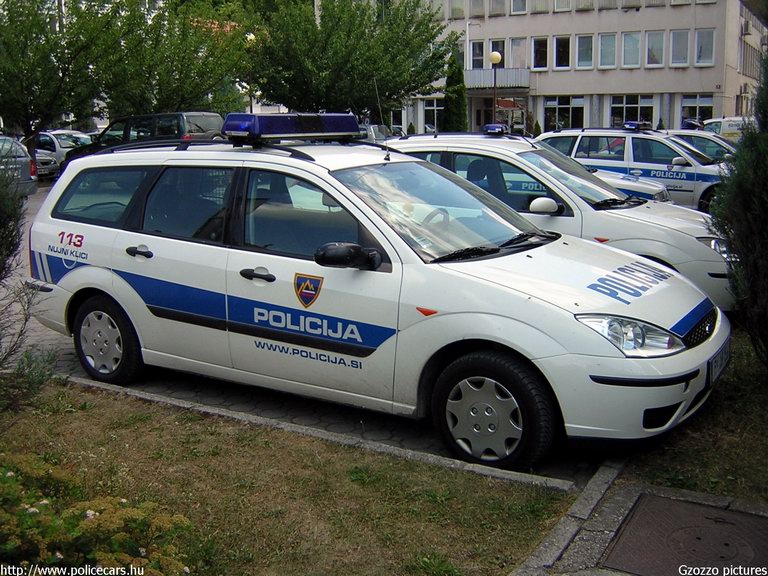 Ford Focus, fotó: Gzozzo pictures
Keywords: szlovén Szlovénia rendőrautó rendőrség rendőr police policecar Slovenia slovenian