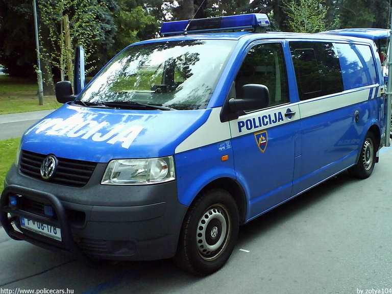 Volkswagen Transporter T4, fotó: Zotya104
Keywords: szlovén Szlovénia rendőrautó rendőrség rendőr police policecar Slovenia slovenian