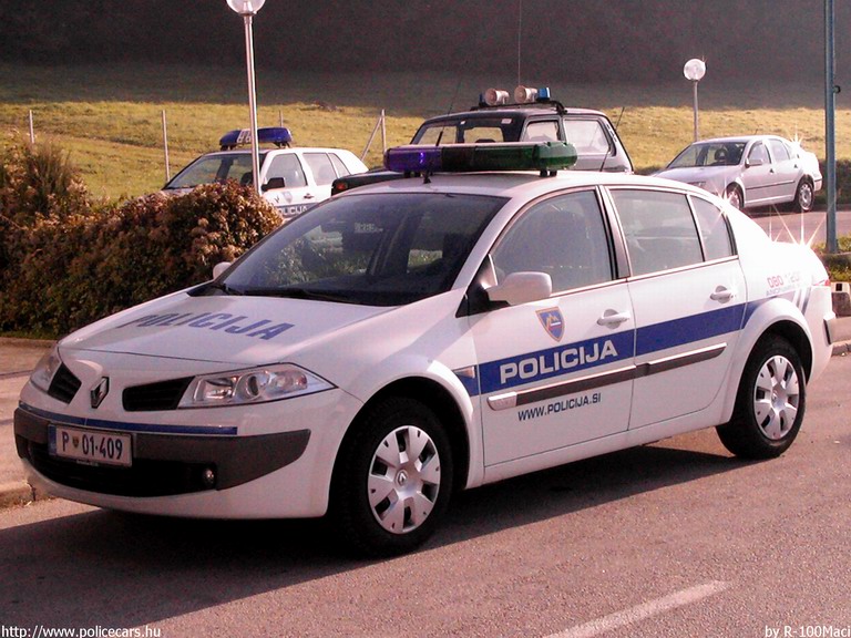 Renault Megane, fotó: R-100Maci
Keywords: szlovén Szlovénia rendőrautó rendőrség rendőr police policecar Slovenia slovenian