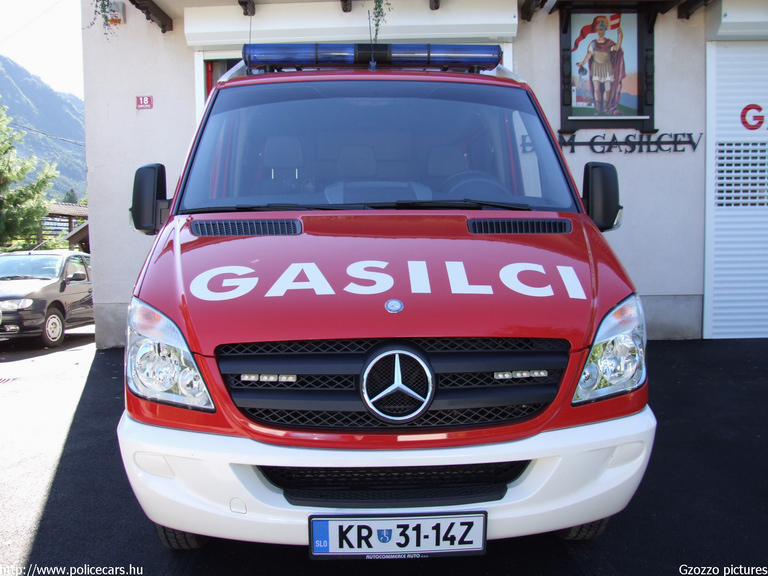 Mercedes Sprinter II, Zabreznica, fotó: Gzozzo pictures
Keywords: szlovén Szlovénia tûzoltóautó tûzoltóság tûzoltó slovenian Slovenia fire firetruck