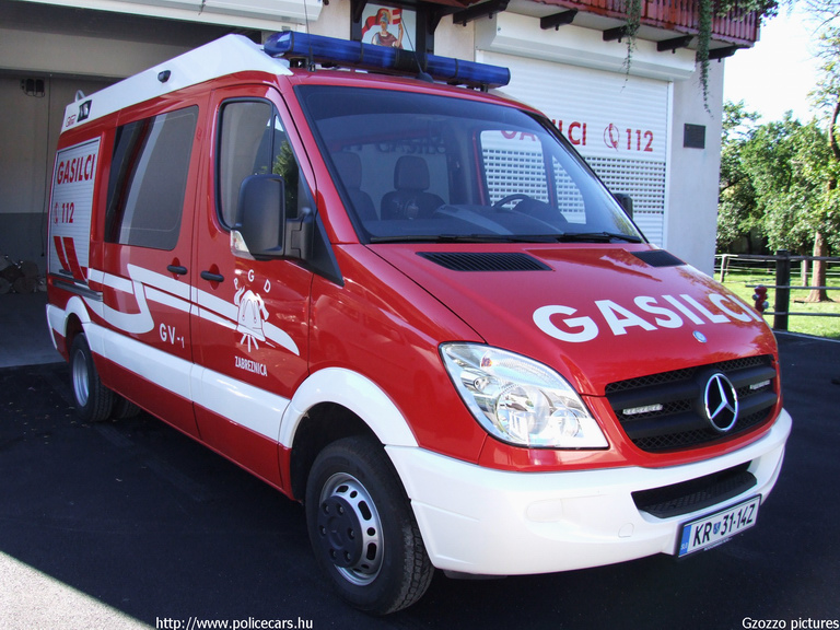 Mercedes Sprinter II, Zabreznica, fotó: Gzozzo pictures
Keywords: szlovén Szlovénia tûzoltóautó tûzoltóság tûzoltó slovenian Slovenia fire firetruck