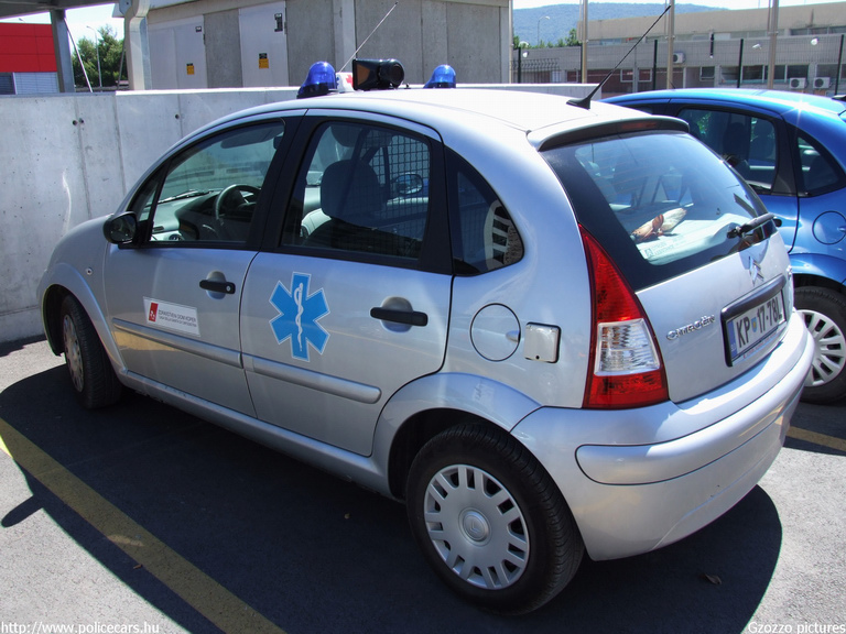 Citroen C3, fotó: Gzozzo pictures
Keywords: szlovén Szlovénia mentőautó mentő slovenian Slovenia ambulance
