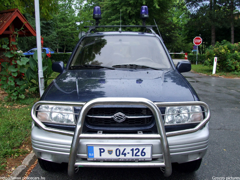 Suzuki Vitara, fotó: Gzozzo pictures
Keywords: szlovén Szlovénia rendőrautó rendőrség rendőr police policecar Slovenia slovenian