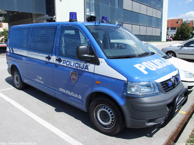 Volkswagen Transporter T5, fotó: Gzozzo pictures
Keywords: szlovén Szlovénia rendőrautó rendőrség rendőr police policecar Slovenia slovenian