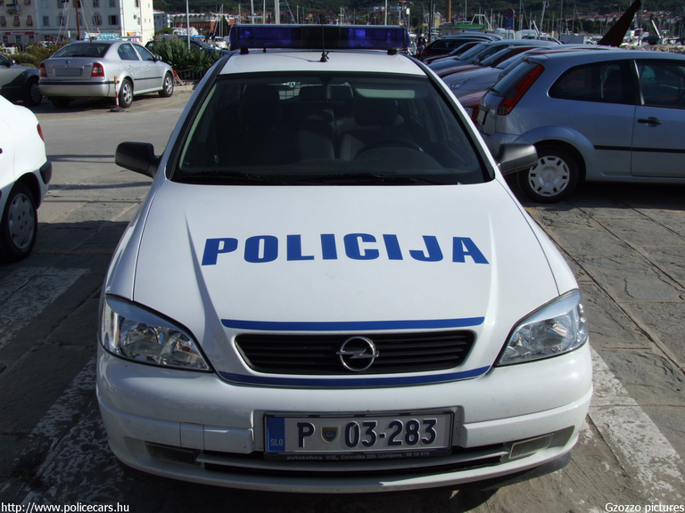Opel Astra G, fotó: Gzozzo pictures
Keywords: szlovén Szlovénia rendőrautó rendőrség rendőr police policecar Slovenia slovenian