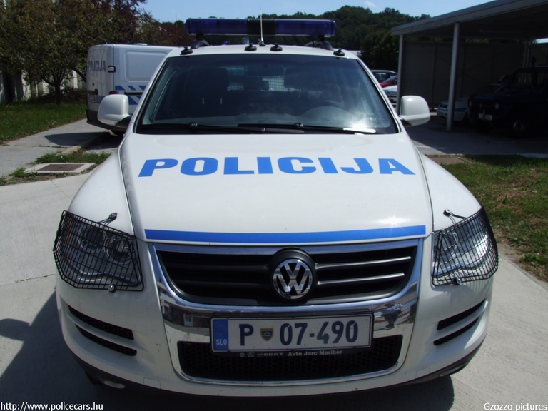 Volkswagen Touareg, fotó: Gzozzo pictures
Keywords: szlovén Szlovénia rendőrautó rendőrség rendőr police policecar Slovenia slovenian