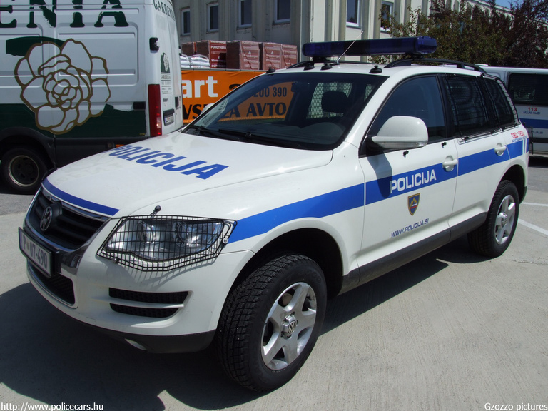 Volkswagen Touareg, fotó: Gzozzo pictures
Keywords: szlovén Szlovénia rendőrautó rendőrség rendőr police policecar Slovenia slovenian