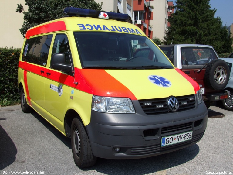 Volkswagen Transporter T5, fotó: Gzozzo pictures
Keywords: szlovén Szlovénia mentőautó mentő slovenian Slovenia ambulance