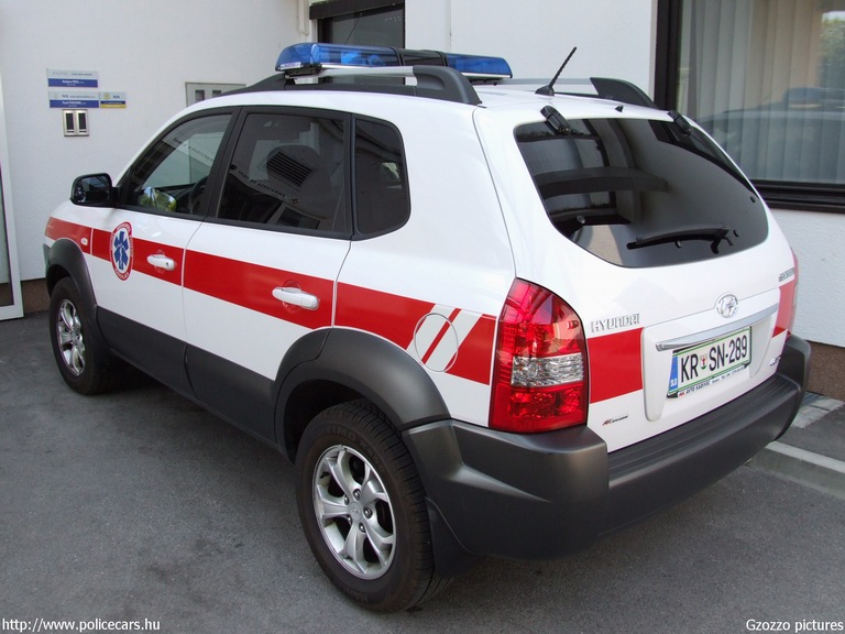 Hyundai Tucson, fotó: Gzozzo pictures
Keywords: szlovén Szlovénia mentőautó mentő slovenian Slovenia ambulance