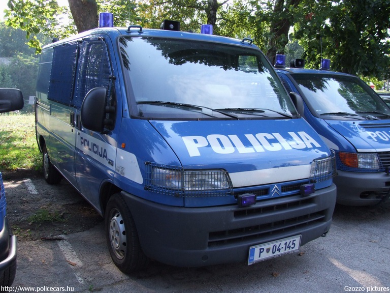 Citroen Jumper, fotó: Gzozzo pictures
Keywords: szlovén Szlovénia rendőrautó rendőrség rendőr police policecar Slovenia slovenian