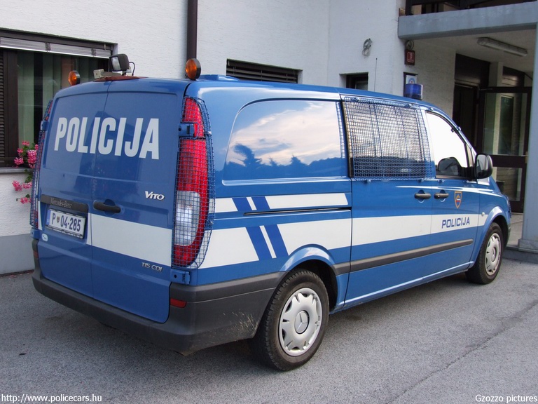 Mercedes Vito, fotó: Gzozzo pictures
Keywords: szlovén Szlovénia rendőrautó rendőrség rendőr police policecar Slovenia slovenian