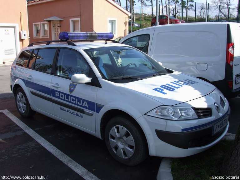 Renault Megane, fotó: Gzozzo pictures
Keywords: szlovén Szlovénia rendőrautó rendőrség rendőr police policecar Slovenia slovenian