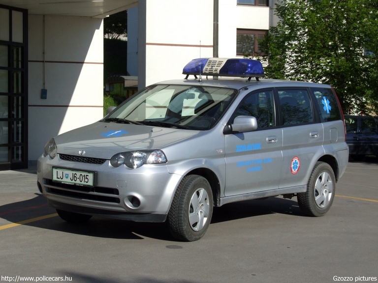 Honda HRV, Kamnik, fotó: Gzozzo pictures
Keywords: szlovén Szlovénia mentőautó mentő LJJ6-015 slovenian Slovenia ambulance