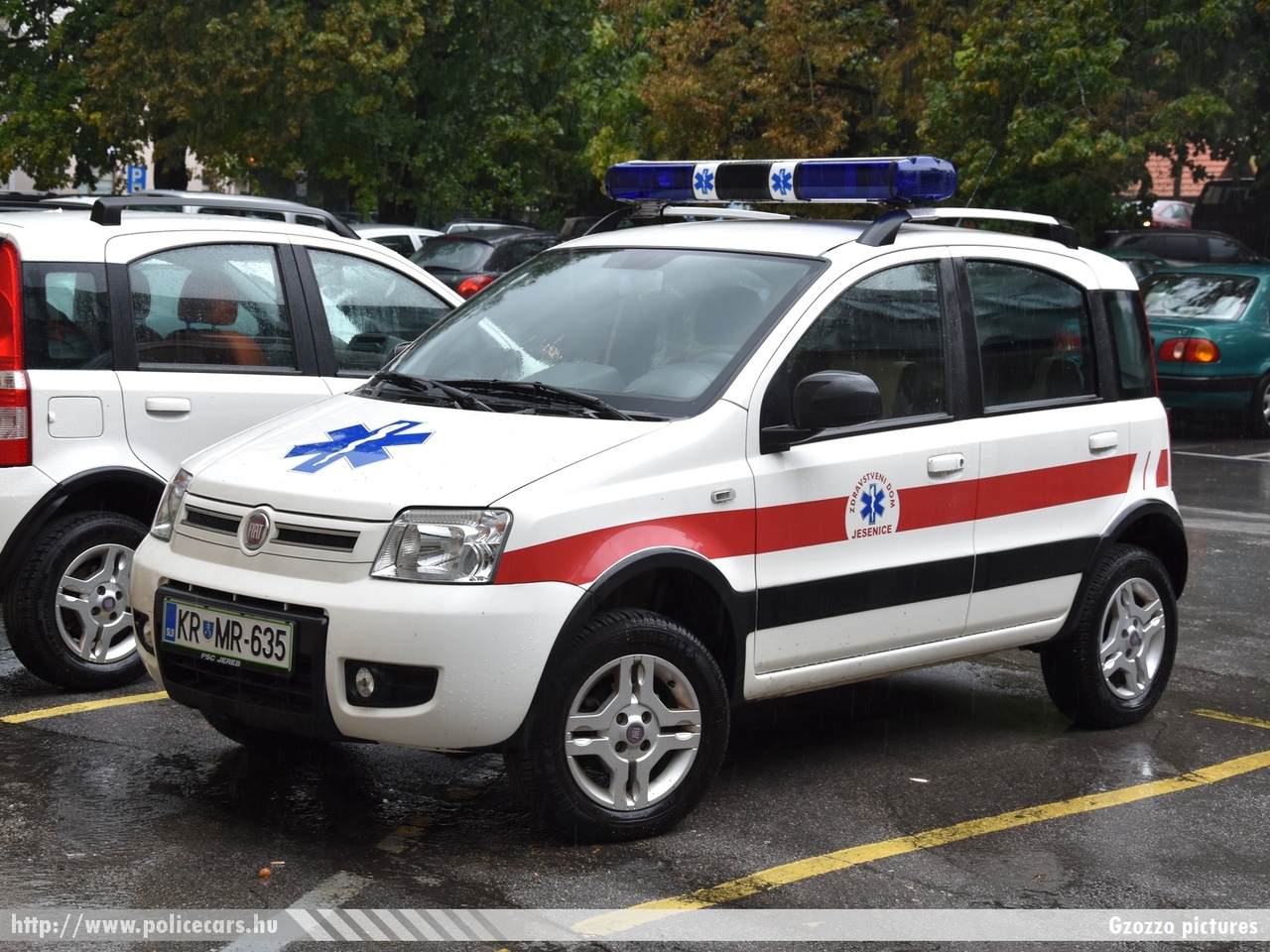 Fiat Panda, Jesenice, fotó: Gzozzo pictures
Keywords: szlovén Szlovénia mentő mentőautó Slovenia slovenian ambulance