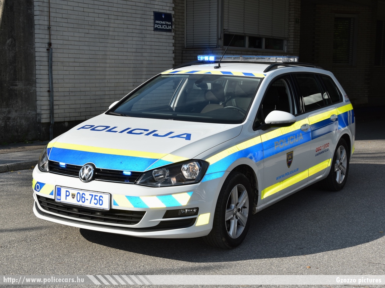 Volkswagen Golf VII Variant, fotó: Gzozzo pictures
Keywords: szlovén Szlovénia rendőr rendőrautó rendőrség police policecar Slovenia slovenian