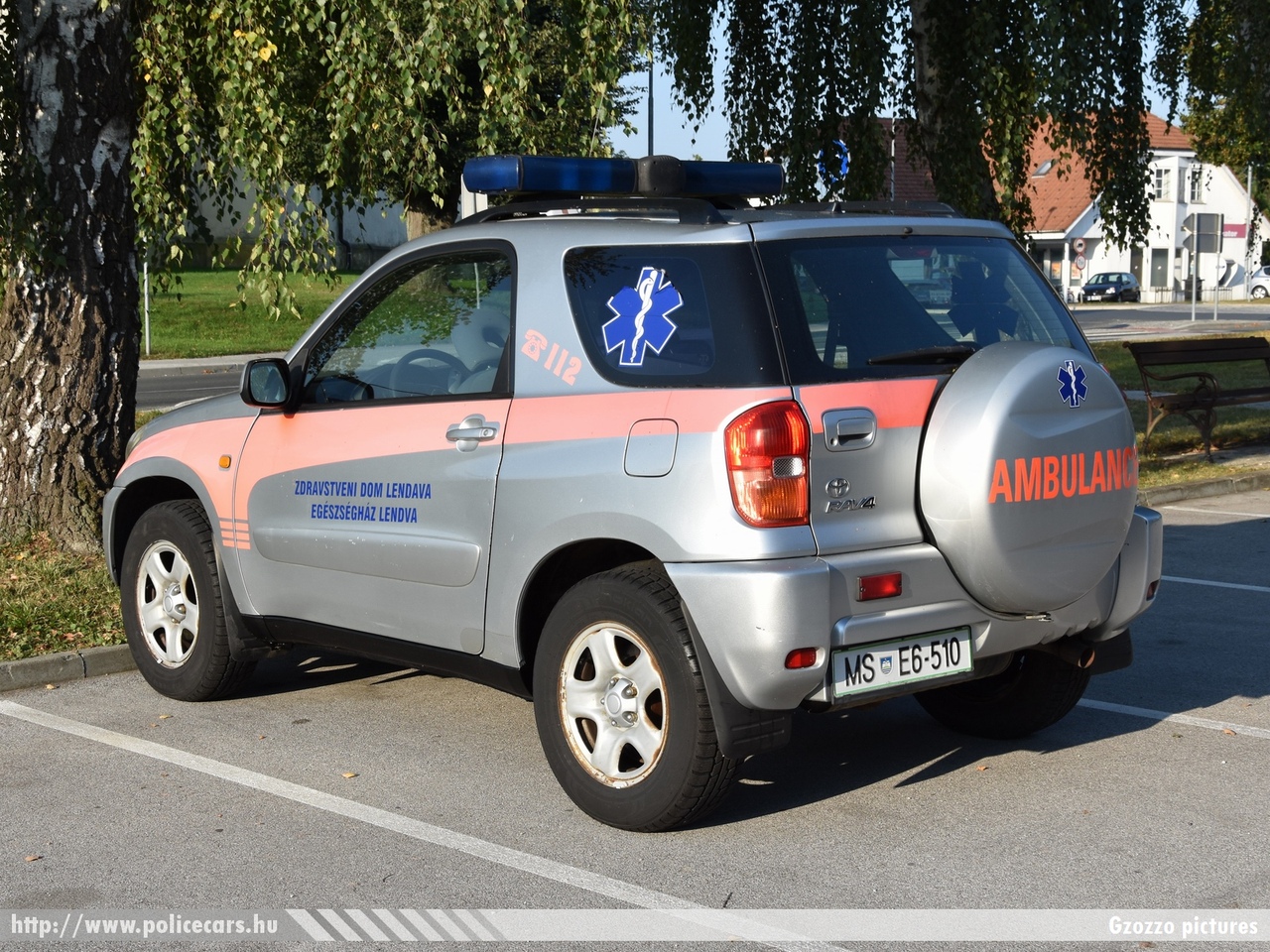 Toyota RAV4, fotó: Gzozzo pictures
Keywords: szlovén Szlovénia mentő mentőautó Slovenia slovenian ambulance