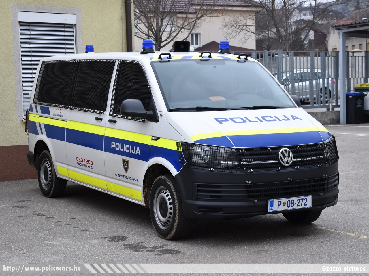 Volkswagen Transporter T6, fotó: Gzozzo pictures
Keywords: szlovén Szlovénia rendőr rendőrautó rendőrség police policecar Slovenia slovenian