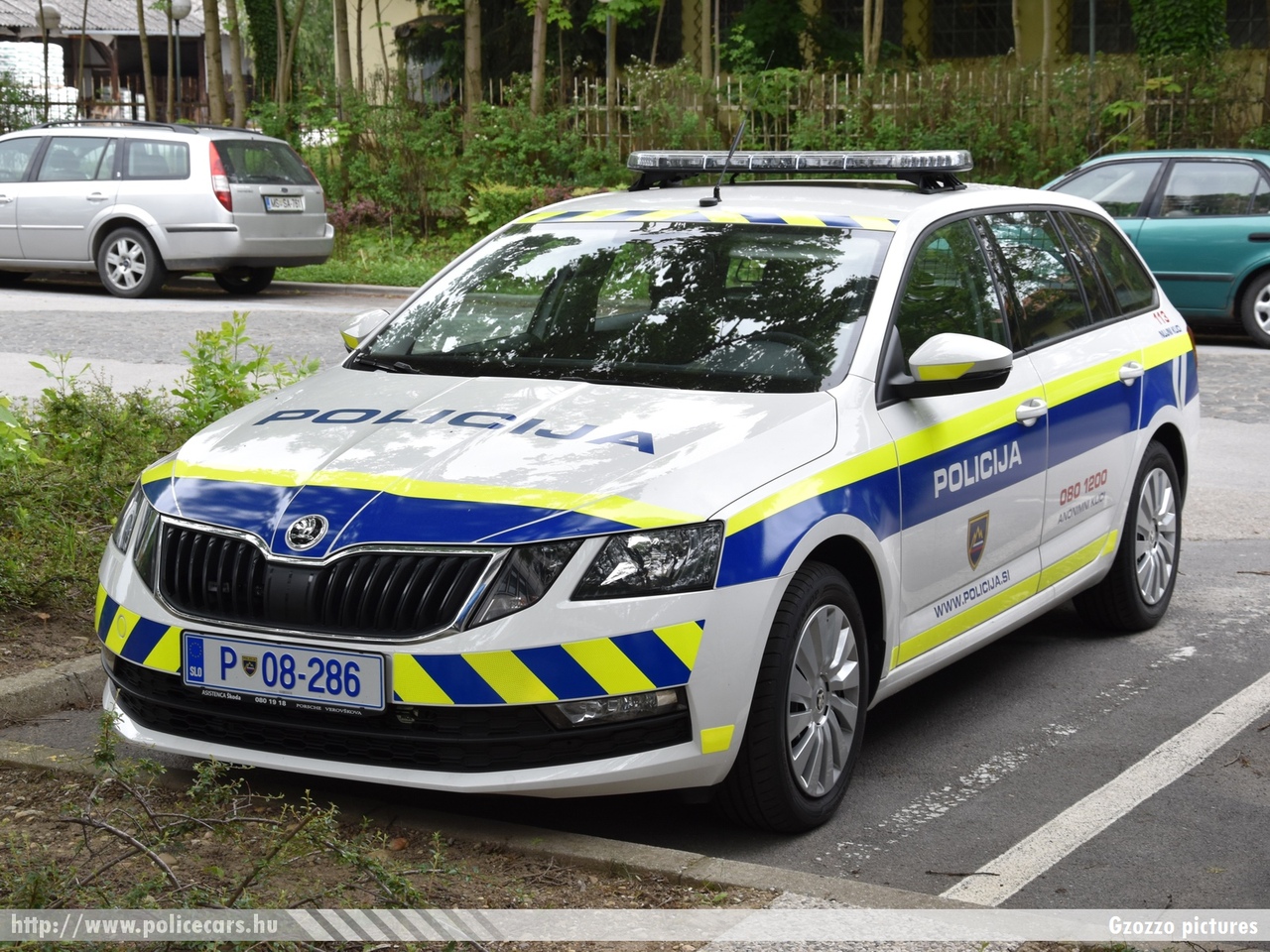 Skoda Octavia III facelift, fotó: Gzozzo pictures
Keywords: szlovén Szlovénia rendőr rendőrautó rendőrség police policecar Slovenia slovenian