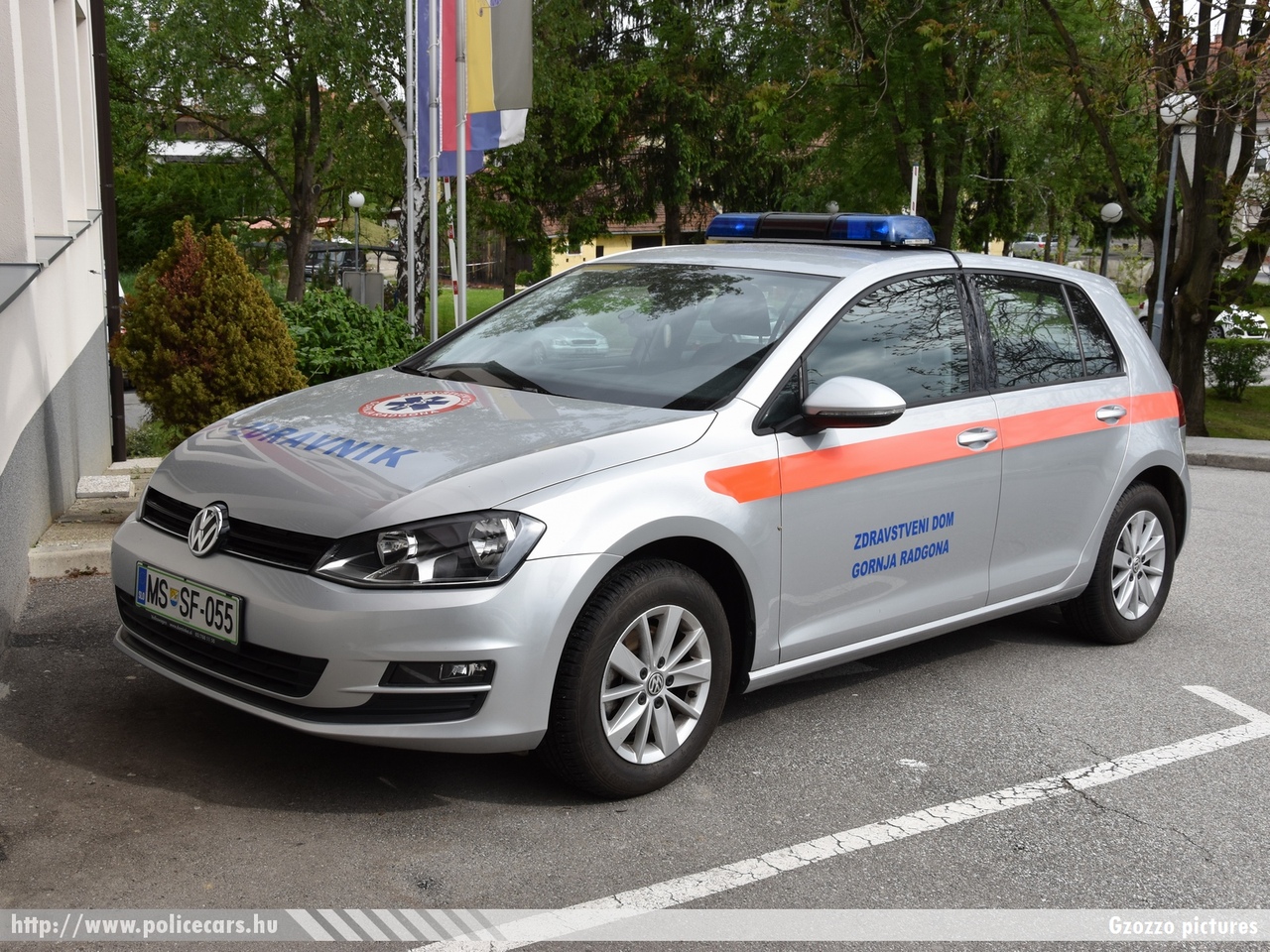 Volkswagen Golf, fotó: Gzozzo pictures
Keywords: szlovén Szlovénia mentő mentőautó Slovenia slovenian ambulance